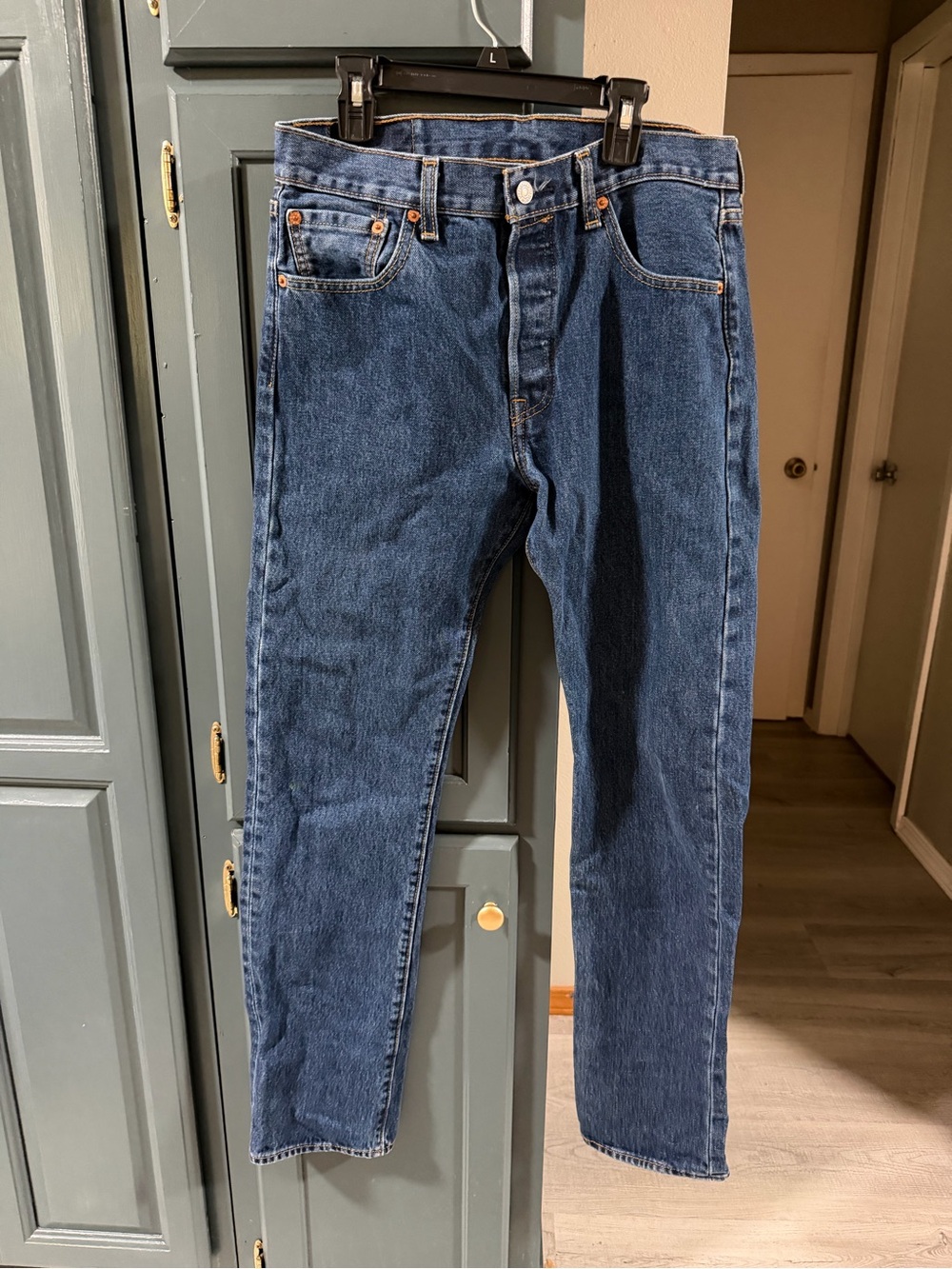 levi’s 501 original fit jeans men’s 30x32 medium wash straight leg button fly